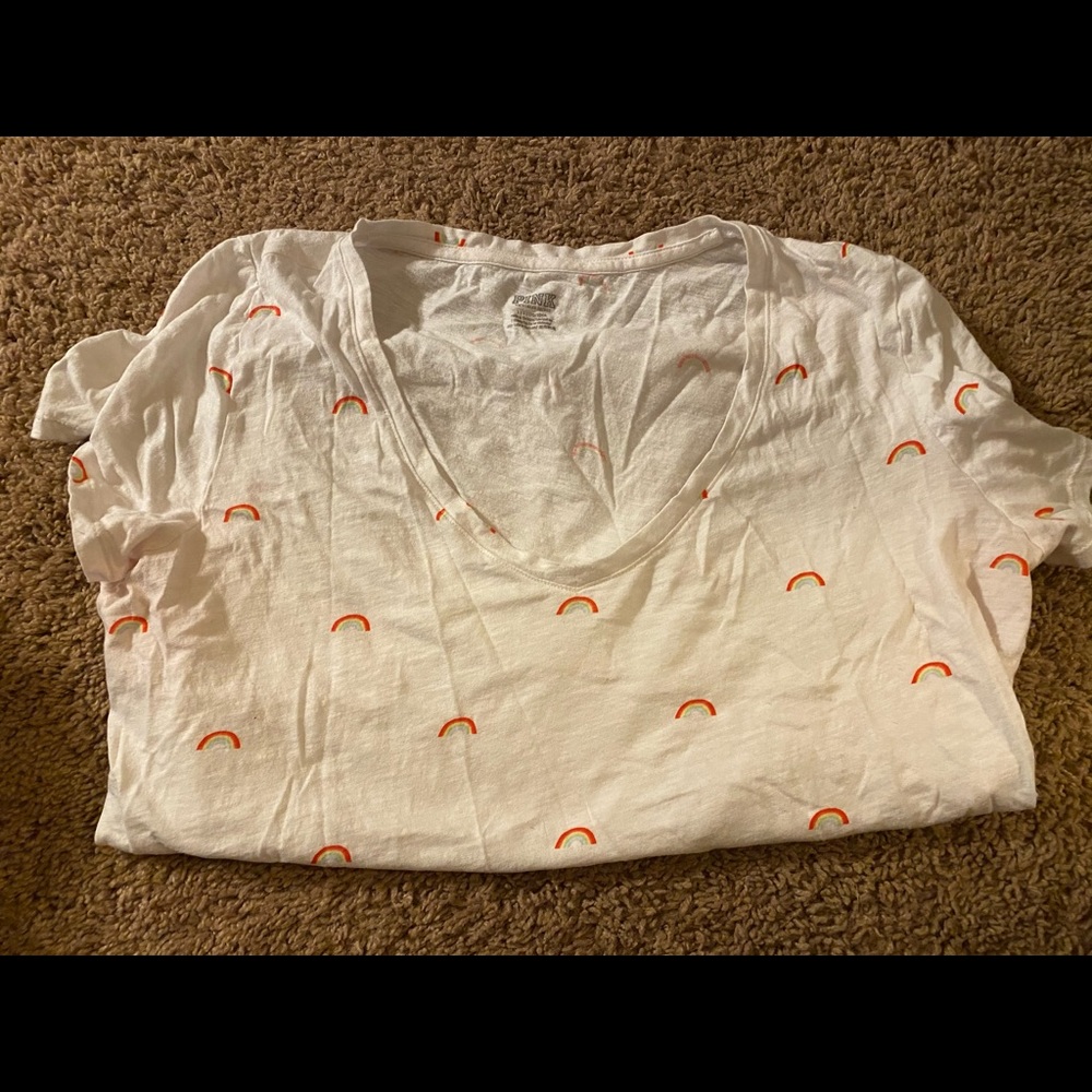 PINK v-neck t shirt